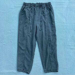 Aerie Straight Leg Olive Pants/ Joggers